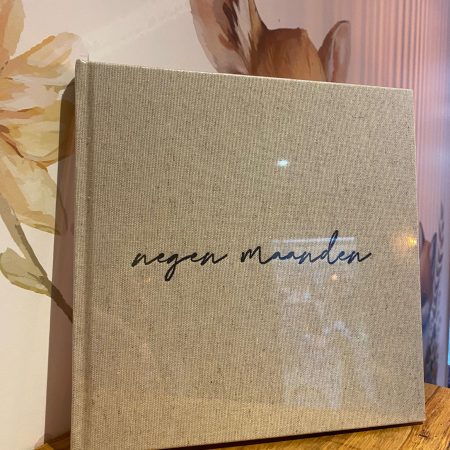Linnen negen maanden boek