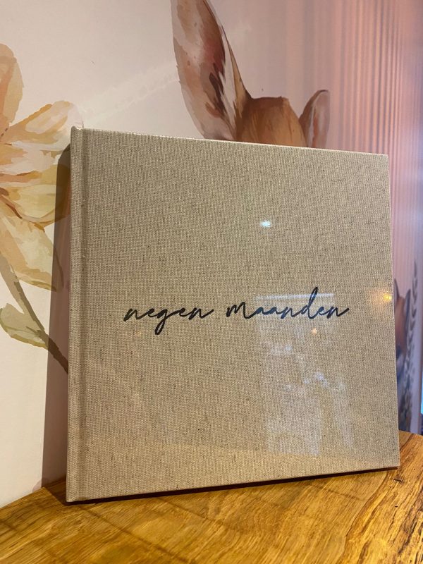 Linnen negen maanden boek